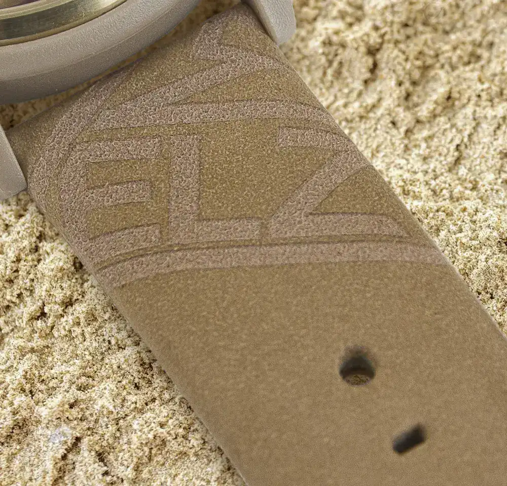 Bracelet gravé ELZ de la Nomad Z